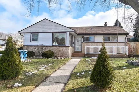 4348 S Louisiana, Milwaukee, WI 53221