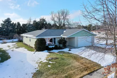 5151 Maplewood, Greendale, WI 53129