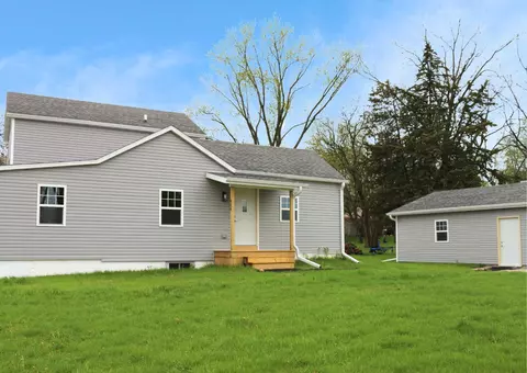 406 W Whitewater, Whitewater, WI 53190