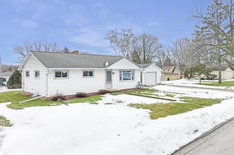 1303 Valview, Watertown, WI 53098