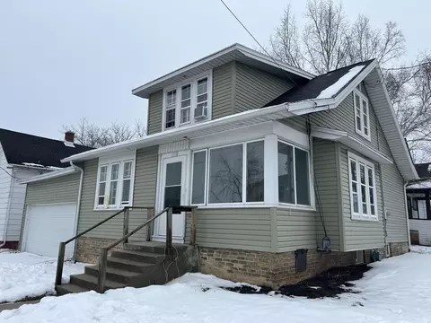 1715 Marshall, Manitowoc, WI 54220