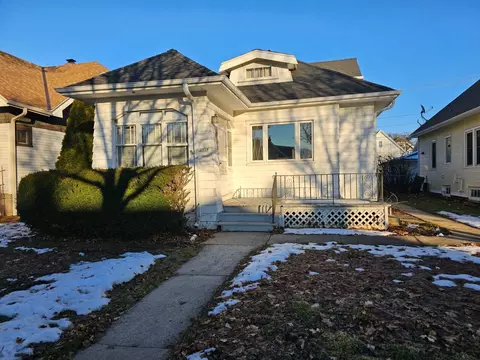 2118 N 58th, Milwaukee, WI 53208