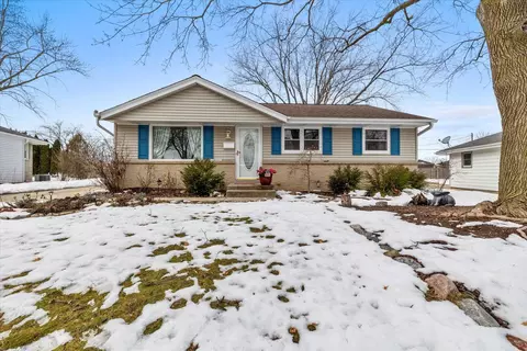 w146n8441 Schlafer, Menomonee Falls, WI 53051