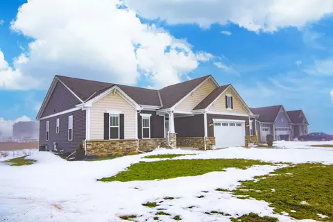 681 Spur, Slinger, WI 53086