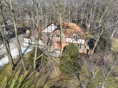 5106 W Woodland, Brown Deer, WI 53223