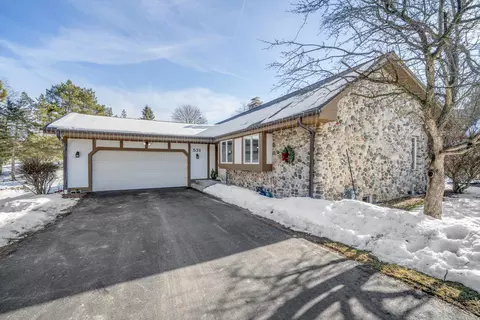 531 Tamarack, West Bend, WI 53095
