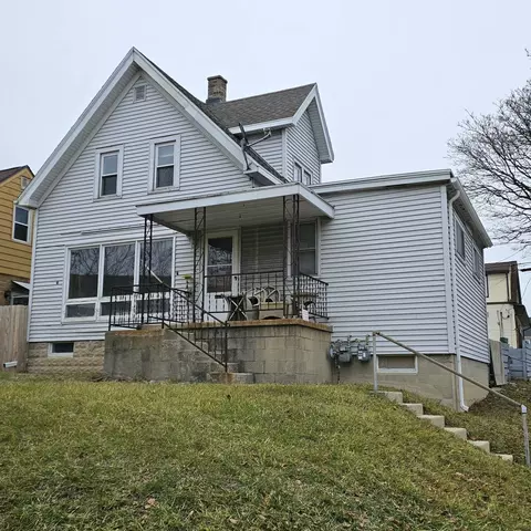 4176 S 4th, Milwaukee, WI 53207