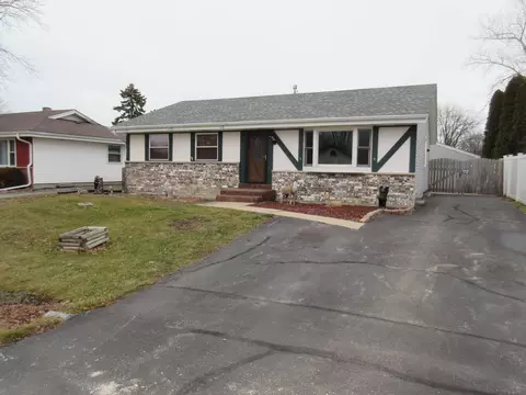 6849 Lone Elm, Racine, WI 53402