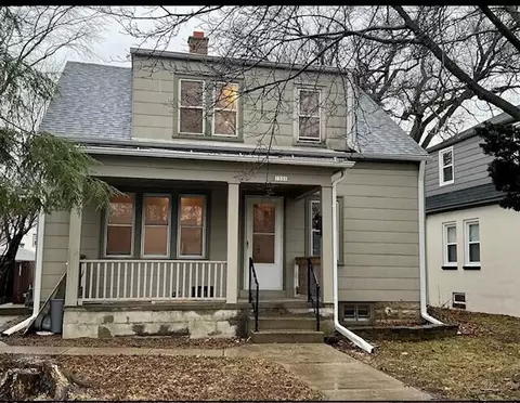 1331 S 114th, West Allis, WI 53214