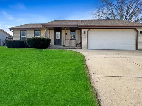 1207 River Park, Mukwonago, WI 53149