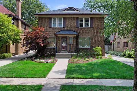 4836 N Woodburn, Whitefish Bay, WI 53217