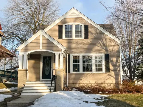 453 N 10th, West Bend, WI 53090