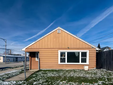 3702 E Adams, Cudahy, WI 53110