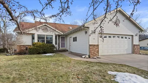 151 Cornforth, La Crescent, MN 55947