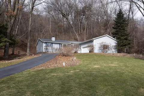 N5672 Mohican, Onalaska, WI 54636