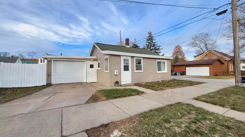 811 Adams, La Crosse, WI 54601