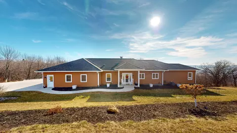w5167 Knobloch Road, Shelby, WI 54601