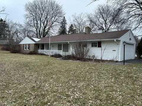 224 Heidel, Thiensville, WI 53092