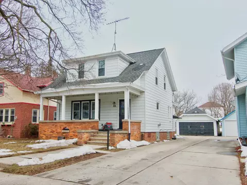 31 Selma, Plymouth, WI 53073