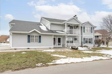 804 Canterberry #B, West Bend, WI 53090