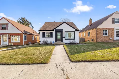 3860 N 81st, Milwaukee, WI 53222