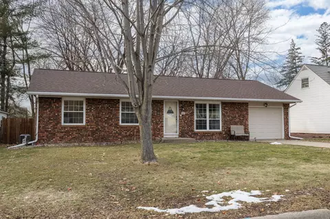 309 15th Ave N, Onalaska, WI 54650