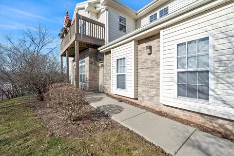 9297 S 54th, Franklin, WI 53132