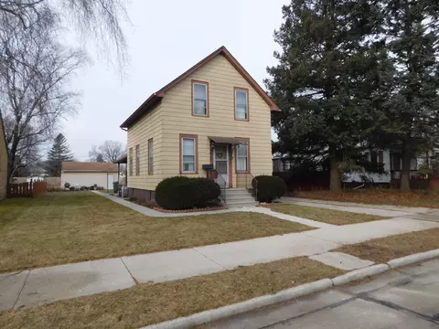 2418 S 8th, Sheboygan, WI 53081