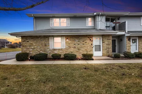 1041 Prairie #204, Mount Pleasant, WI 53406