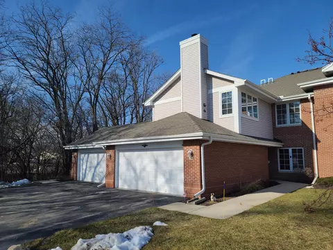8985 Woodbridge, Greendale, WI 53129