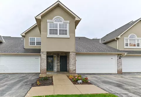 9111 W Elm #E, Franklin, WI 53132