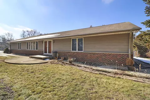 4215 S Moorland, New Berlin, WI 53151