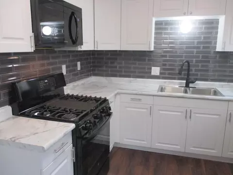 4884 N 27th, Milwaukee, WI 53209