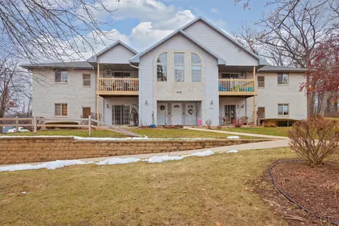 9312 W Loomis #5, Franklin, WI 53132