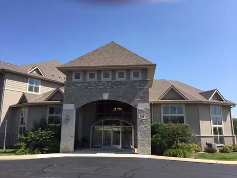 230 Hilldale #1111, Hartford, WI 53027