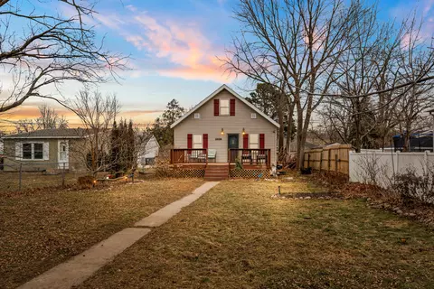 2036 Avon, La Crosse, WI 54603