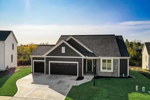n174w20564 Laurel Spgs, Jackson, WI 53037