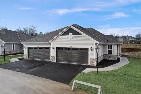 w204n17629 Laurel #302, Jackson, WI 53037
