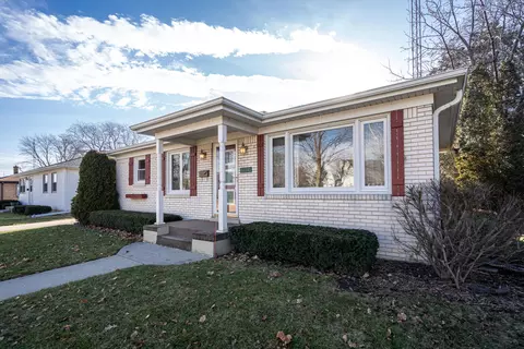 2927 Winthrop, Racine, WI 53403