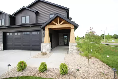 393 Ridge Vw, Milton, WI 53563
