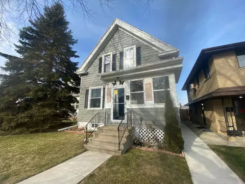 3742 E Van Norman, Cudahy, WI 53110