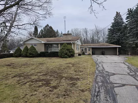 5001 Twin Elms, Racine, WI 53406