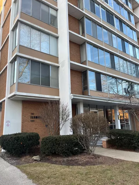 1409 N Prospect #501, Milwaukee, WI 53202