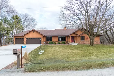 1439 Crescent Hls, La Crescent, MN 55947