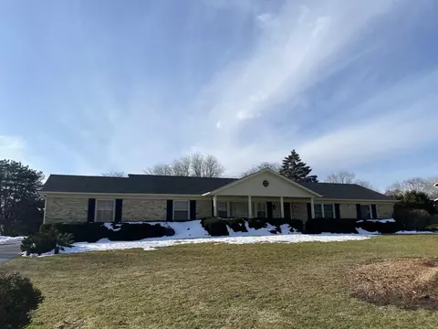 15265 Santa Maria, Brookfield, WI 53005