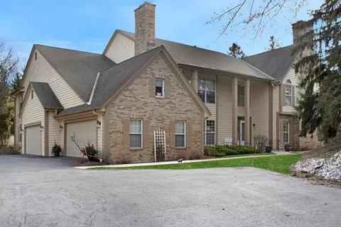 780 Pilgrim #A, Elm Grove, WI 53122