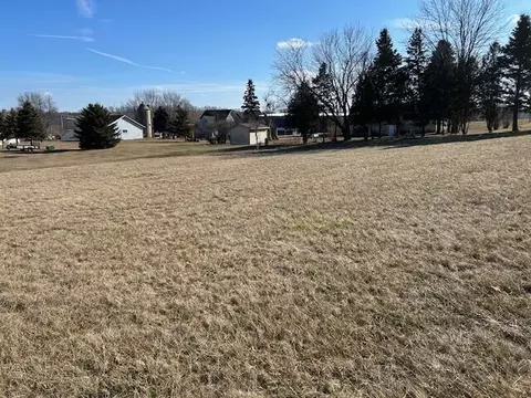 254 Kuehl, Iron Ridge, WI 53035