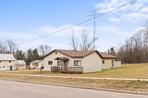 511 Weston, Necedah, WI 54646