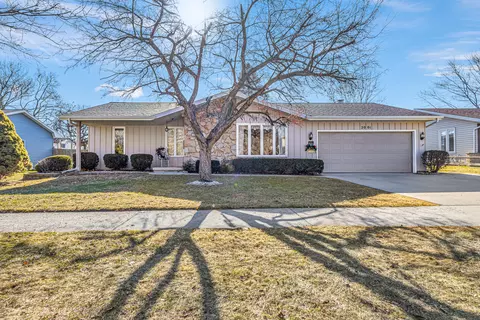 2001 Menasha, Manitowoc, WI 54220