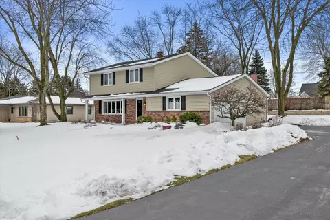 n97w15805 Burr Oak, Germantown, WI 53022